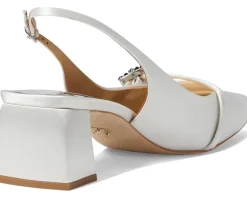 Badgley Mischka Buena Women's