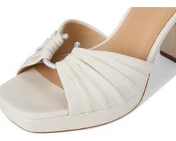 Badgley Mischka Veda Women's