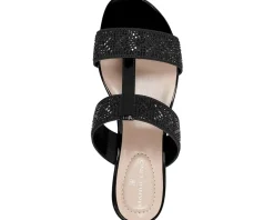 Bandolino Iluvit Women's