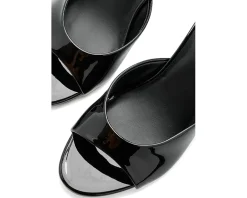 Bandolino Meegin Women's