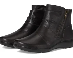 Clarks Cora Pace Women's