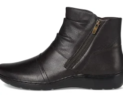 Clarks Cora Pace Women's