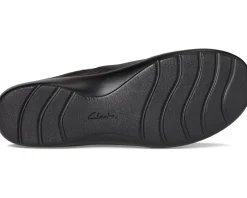 Clarks Cora Pace Women's