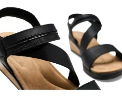 Clarks Kacha Wave Women's