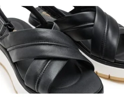 Clarks Tuscan Cross Women's