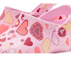 Crocs Kids Classic Clogs with Patterns and Graphics (Little Kid/Big Kid)