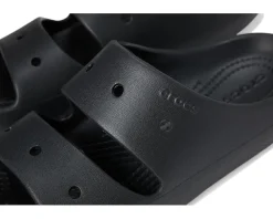 Crocs Kids Classic Sandal V2 (Little Kid/Big Kid)