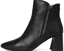 Gentle Souls by Kenneth Cole Danbury Women's