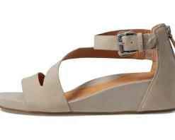 Gentle Souls by Kenneth Cole Gwen Women's