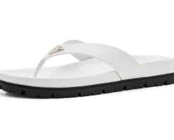 GUESS Davelle Women's