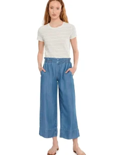 Liverpool Los Angeles Petite Short Sleeve Crew Neck Knit Tee with Rib Trim Women's