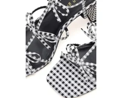 Madden Girl Lovelyy Women's