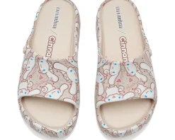 Mini Melissa Free Platform Slide + Hello Kitty And Friends (Little Kid/Big Kid)