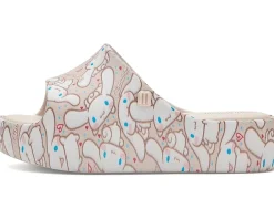 Mini Melissa Free Platform Slide + Hello Kitty And Friends (Little Kid/Big Kid)
