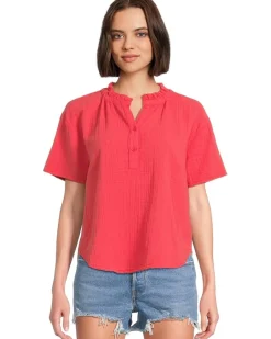 Mod-o-doc Short Sleeve Ruffle Neck Henley Top Women's