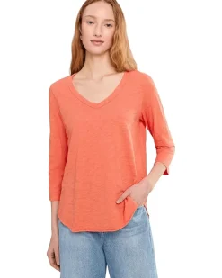 Mod-o-doc 3/4 Sleeve V-Neck Curved Hem Tee Shirt Women's