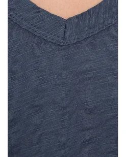 Mod-o-doc 3/4 Sleeve V-Neck Curved Hem Tee Shirt Women's