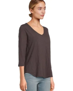Mod-o-doc 3/4 Sleeve V-Neck Tee with Curved Hem Women's