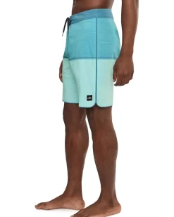 O'Neill Hyperfreak Mysto Block Scallop 19'' Boardshorts Men's