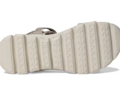 SKECHERS Glide-Step - New Flow Women's