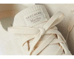 SKECHERS Martha Stewart - Ultra Flex 3.0 -Back On Track - HANDS FREE SLIP-INS Women's