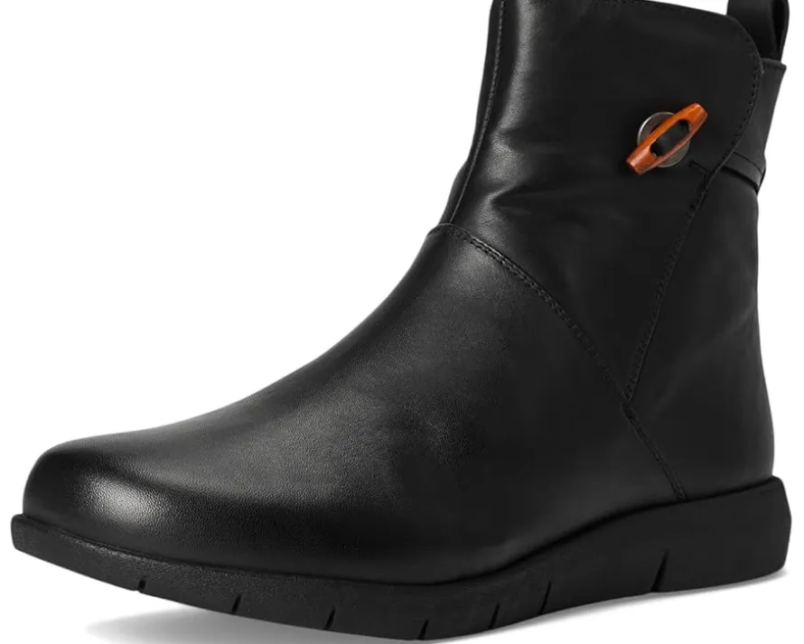 SoftWalk Adelaide Women's