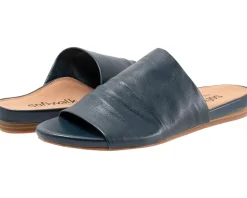SoftWalk Camano Women's