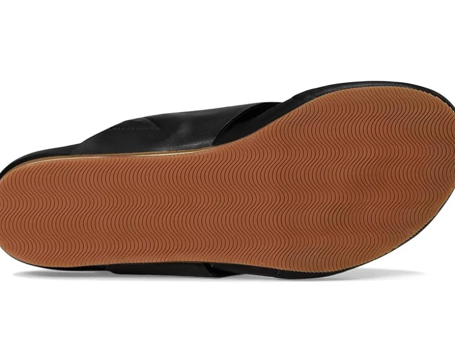 SoftWalk Chandler Women's
