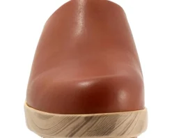 SoftWalk Felida Women's