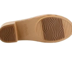SoftWalk Felida Women's