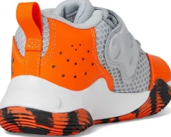 Under Armour Kids ZONE 2 Basketball Shoe (Little Kid)