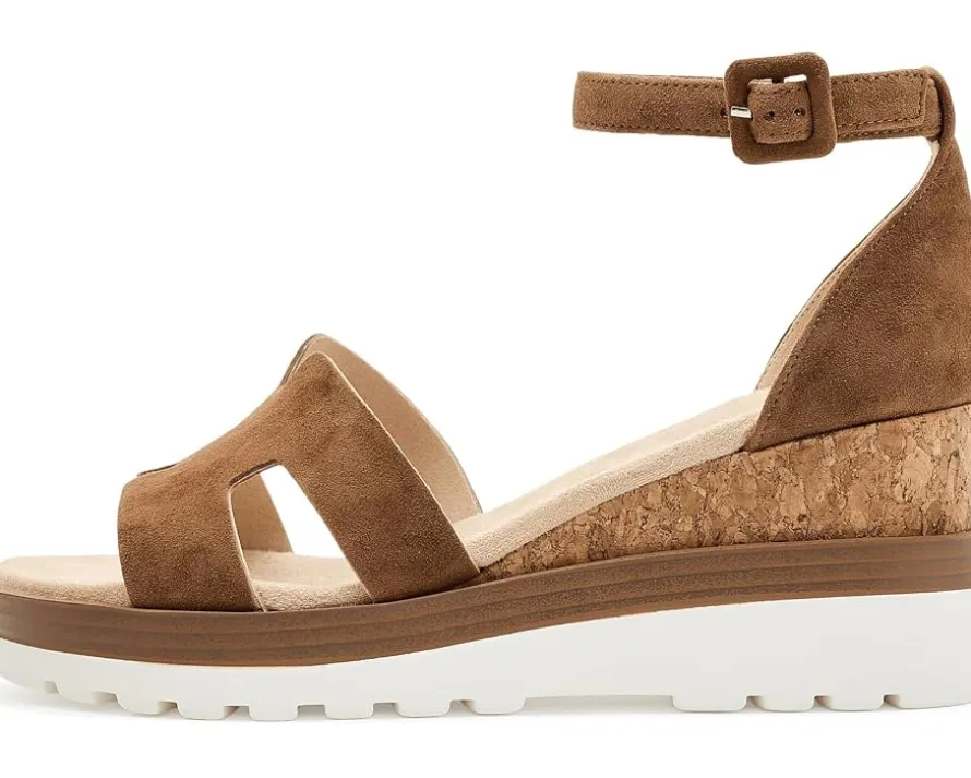 Vaneli Cairn Women's