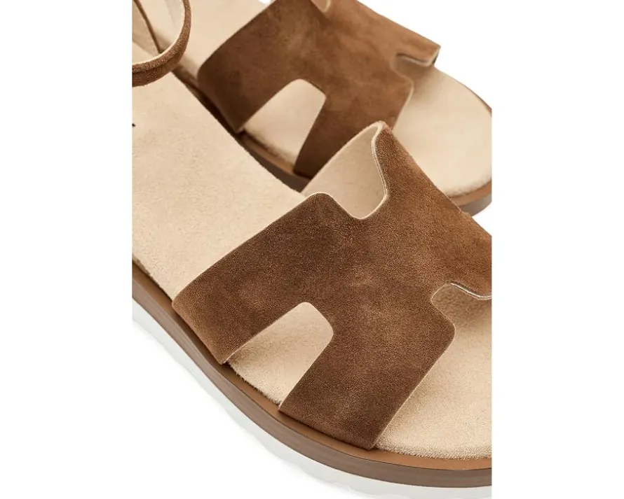 Vaneli Cairn Women's