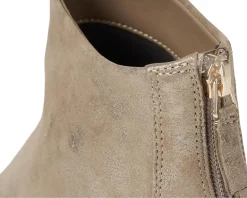 Vaneli Elide Women's
